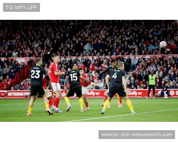 曼联两球领先被追平连胜终结防线两分钟崩盘争议角球成焦点 曼联两球领先被追平连胜终结防线两分钟崩盘争议角球成焦点