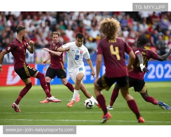 巴萨青训黑马被欧洲多队盯上,竞价或掀转会风暴 巴萨青训黑马被欧洲多队盯上,竞价或掀转会风暴