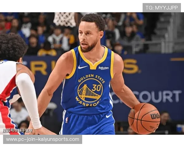 勇士库里遭严密贴身仍以高难度三分完成救场