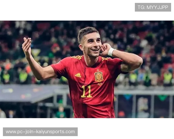 费兰托雷斯中路迎球怒射震撼现场